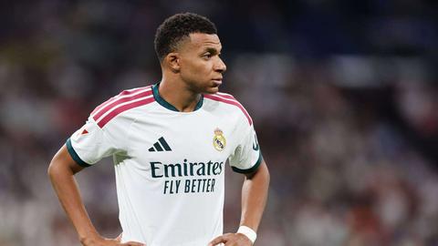 Kylian Mbappe in Real Madrid kit