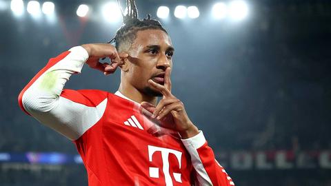 Michael Olise in Bayern Munich kit