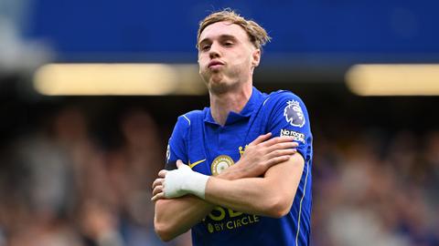 Cole Palmer in Chelsea kit