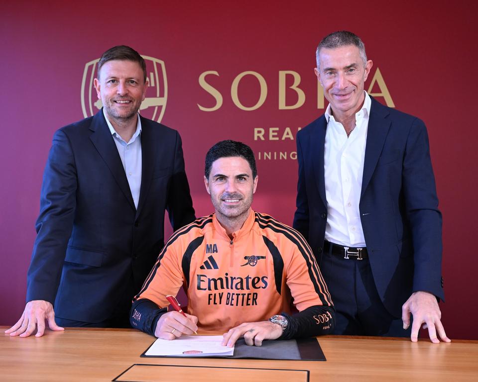 Mikel Arteta signing contract with Arsenal executives