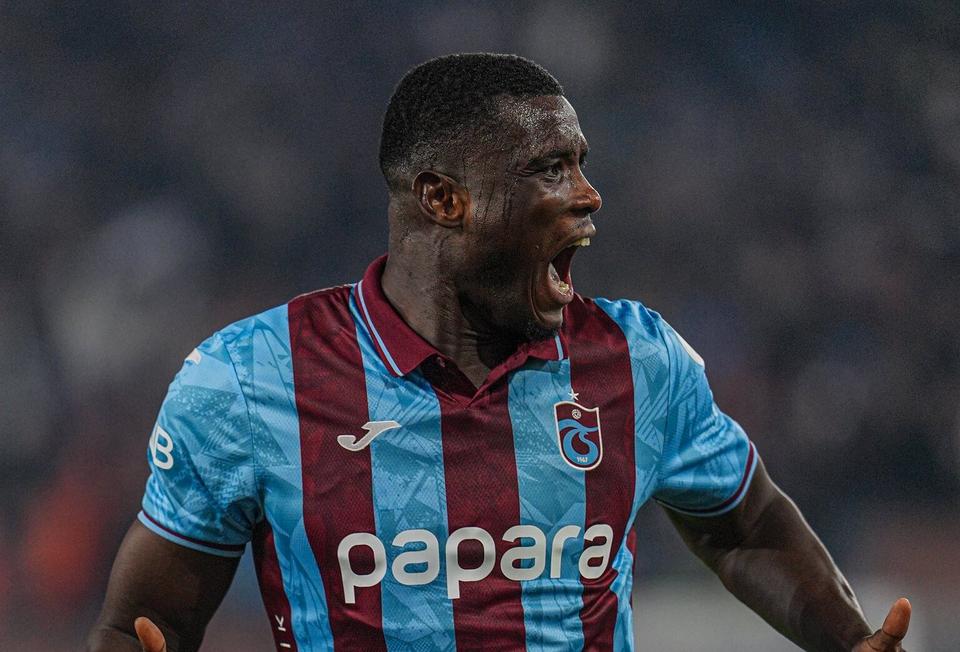 Paul Onuachu celebrating in a Trabzonspor shirt